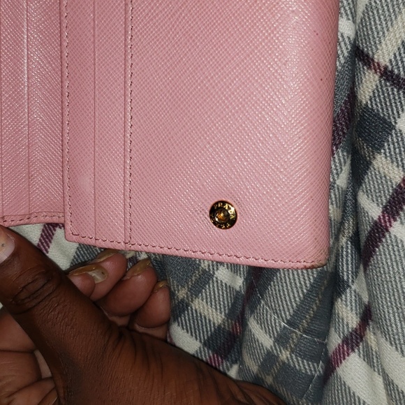 Authentic Prada wallet - Picture 8 of 16